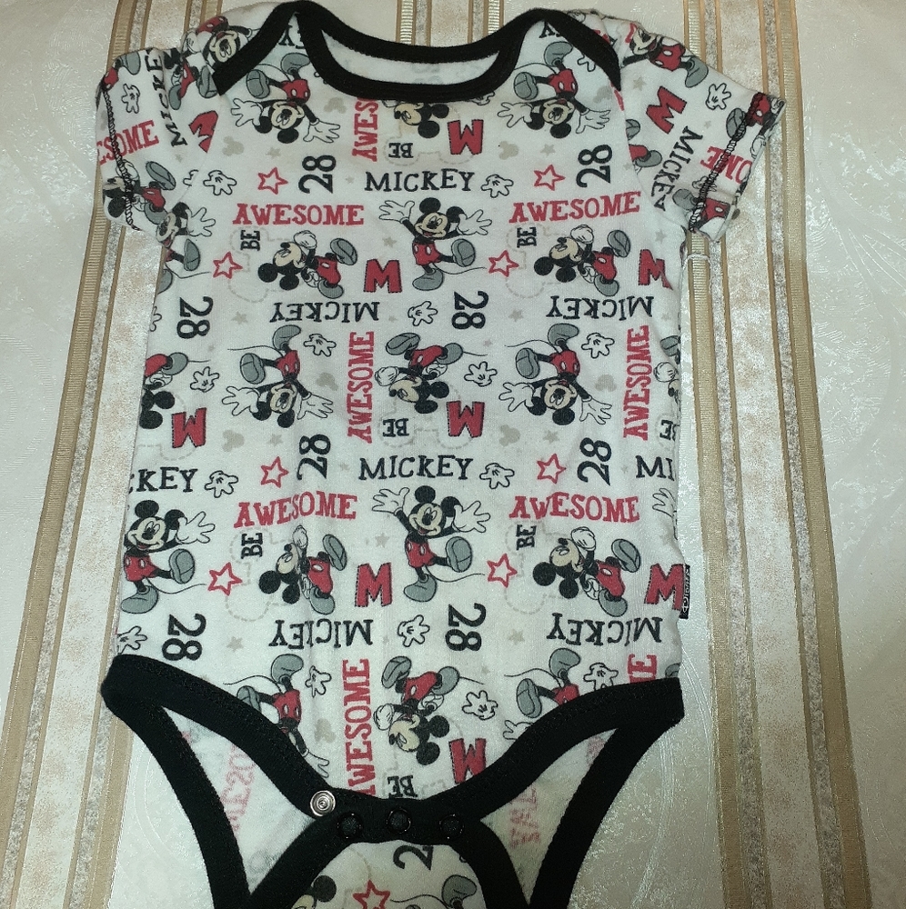 💥💥Disney Onesey